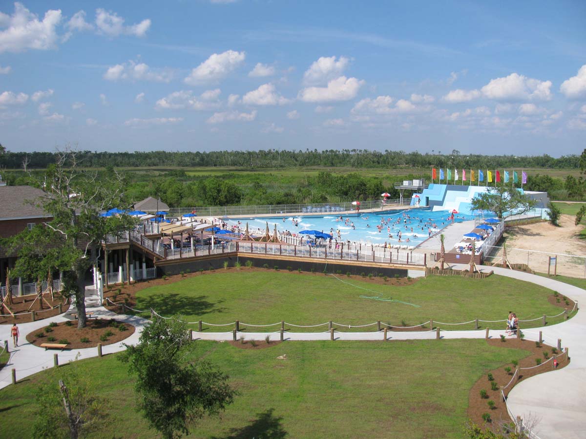 Overview Wave Pool