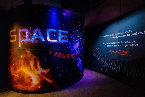 space exhibit at mississippi museum of natural science