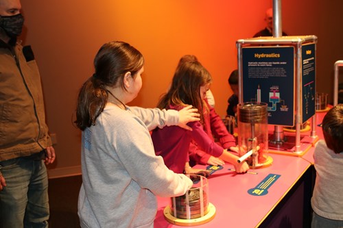 Kids using exhibits