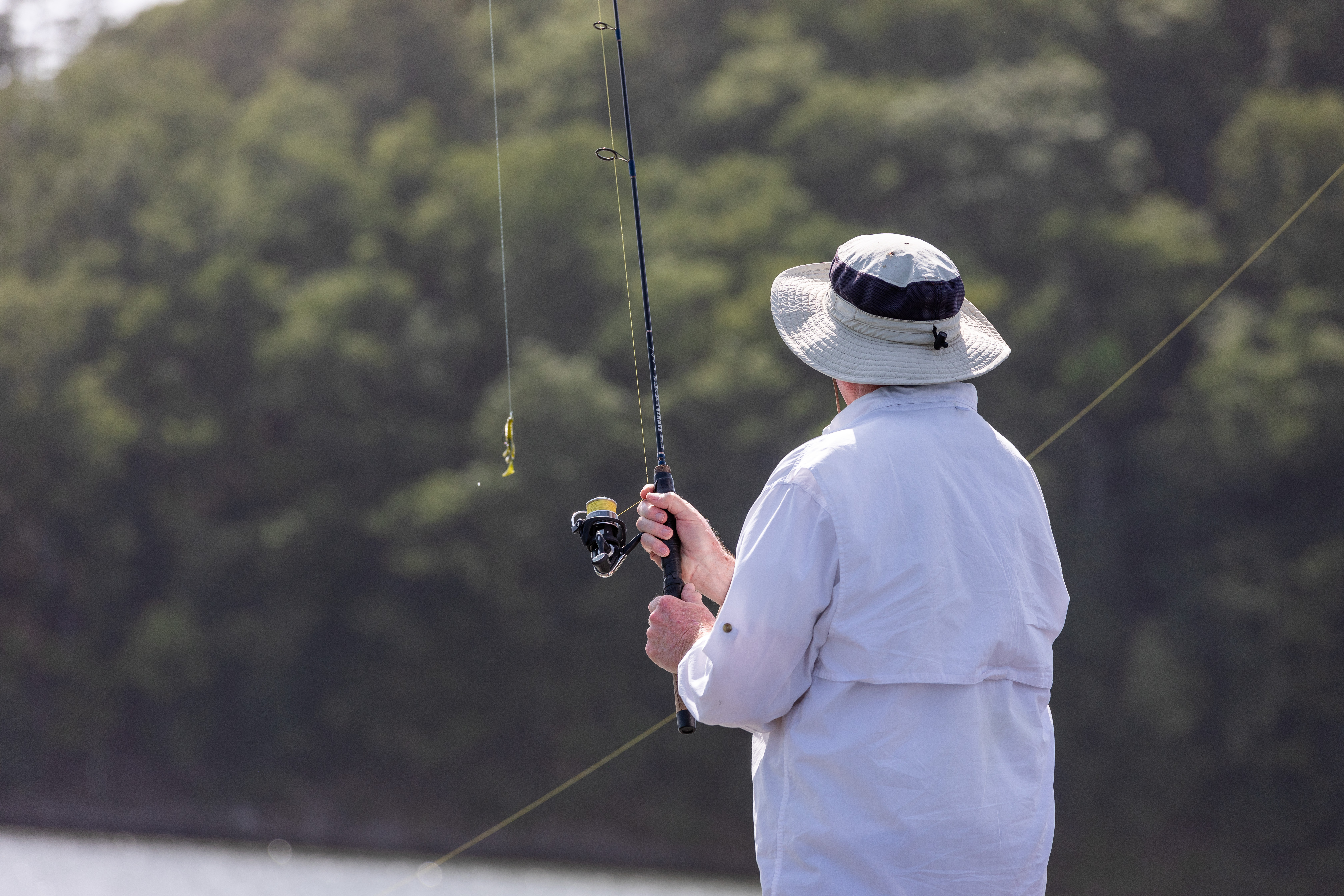 fishing on Pickwick Lake