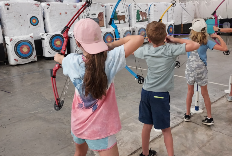 mmns summer campers archery class